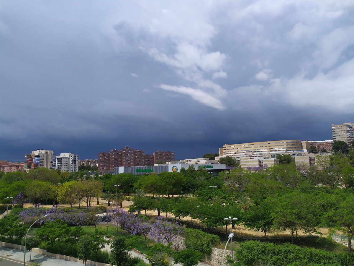 meteoAlcVlc's tweet photo. Alicante Ahora @AEMET_CValencia @tiempobrasero @ecazatormentas @monicalopez_tve @mbarreiro_tve @Tiempo_Valencia @lasextameteo @HimarGonzalez @JoannaIvars https://t.co/Sj81rzGeJm