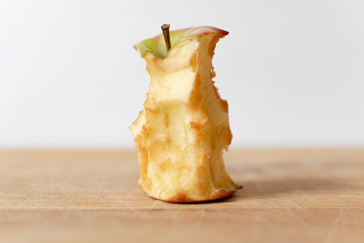 AdventureInPic's tweet photo. An Apple a day keeps the doctor away!

#Apple #AppleCore #Doctor #Fruit #Eatten #5aDay #Nikon #NikonD5300 #D5300 #HomeStudio #Food #FoodPhotography @DrAmirKhanGP @NikonProEurope @NPhotomag @UKNikon @nikonownermag @DrWhoOnline @mike_browne @nigeldanson https://t.co/eVOr1eH5TL