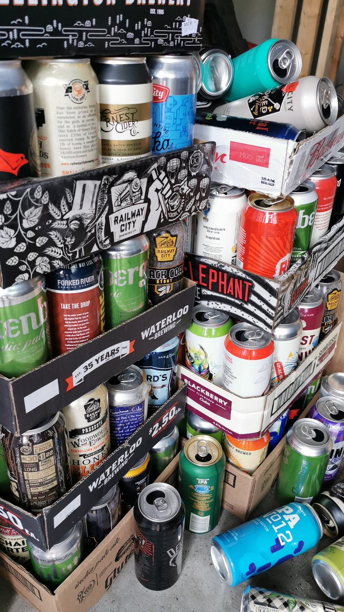 dieselRuns's tweet photo. Hey @farwell_WR, how does the empties drop off at beer stores work for #Farwell4Hire? The neighbours are getting their empties together in Belmont Village! #kwawesome #SundayThoughts https://t.co/sUUHEkL7T6