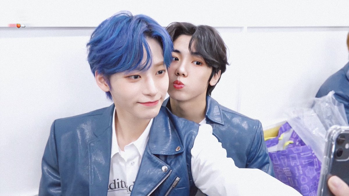Mild_0205's tweet photo. 성민이는 쩡모형님을 좋아해 

#CRAVITY #크래비티 #정모 #성민 https://t.co/Ju1YmTP4Dl