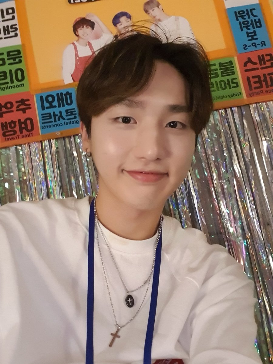 MontOfficial's tweet photo. 최고의남친짤은누구? https://t.co/NfG4IoVxEF