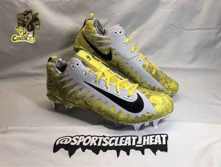 SportsCleatHeat's tweet photo. 🔥🚨: OREGON TEAM ISSUED DOERNBACHER ALPHA MENACE PRO LOW. SIZE 10.5. $119 SHIPPED. DM FOR PURCHASE!! https://t.co/029CSswqT1