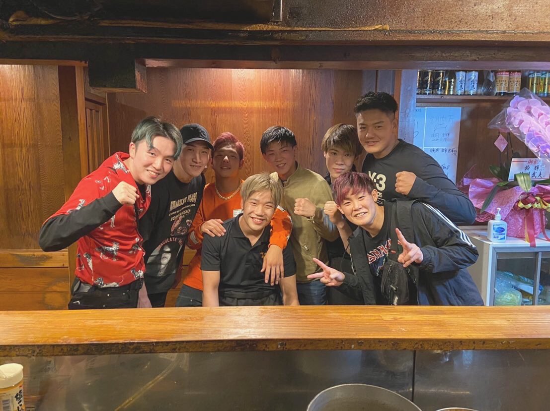 keitoyamamoto_1's tweet photo. 今日は先輩の勇太君が
オープンした焼肉鈴輝へ行ってきました😆😆
うまかったーーーー😋🥳
ご馳走でした🍖🙇
是非みんなもめっちゃうまいんで行ってみてください!!!
#焼肉鈴輝
#allwingym https://t.co/MorCtxxH9d