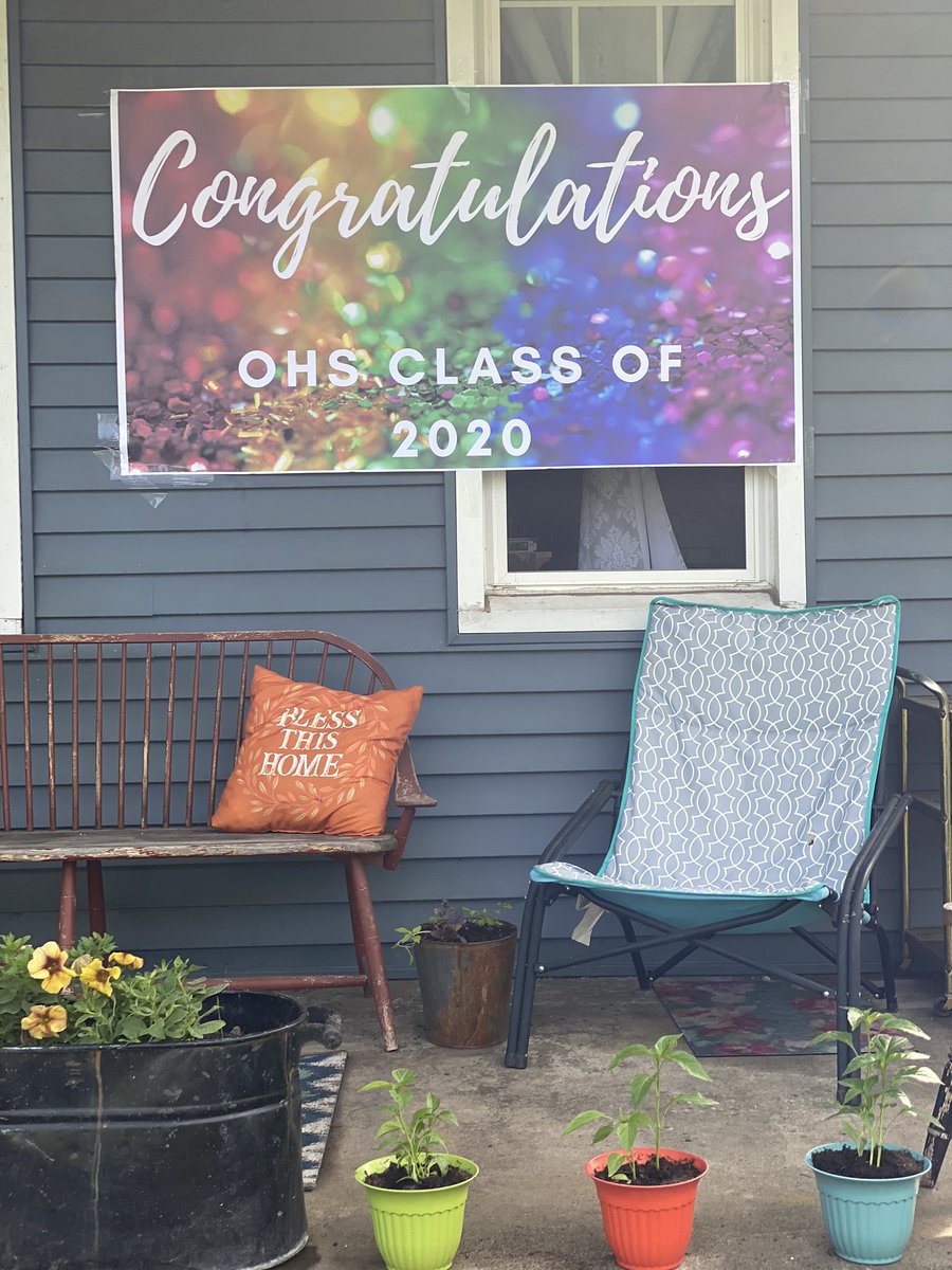 Blue_CrewOHS's tweet photo. Happy Graduation Day OHS Seniors!! ❤️2020❤️ https://t.co/iRZW1wuDVF
