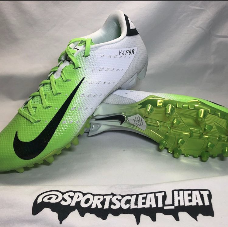 SportsCleatHeat's tweet photo. 🔥🚨: OREGON TEAM ISSUED NIKE VAPOR UNTOUCHABLE SPEED 3. NEW. SIZE 10.5. $119 SHIPPED. DM FOR PURCHASE!! https://t.co/GUG2gWy8XK