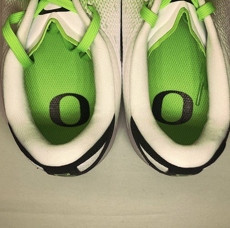 SportsCleatHeat's tweet photo. 🔥🚨: OREGON TEAM ISSUED NIKE VAPOR UNTOUCHABLE SPEED 3. NEW. SIZE 10.5. $119 SHIPPED. DM FOR PURCHASE!! https://t.co/GUG2gWy8XK