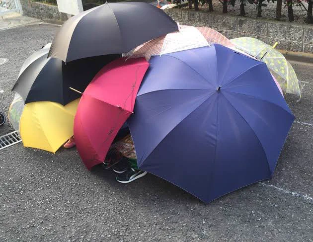 @808Towns さすがIKEAいいですね！
コレ広い画ですが、傘で秘密基地も加えて欲しかったw 