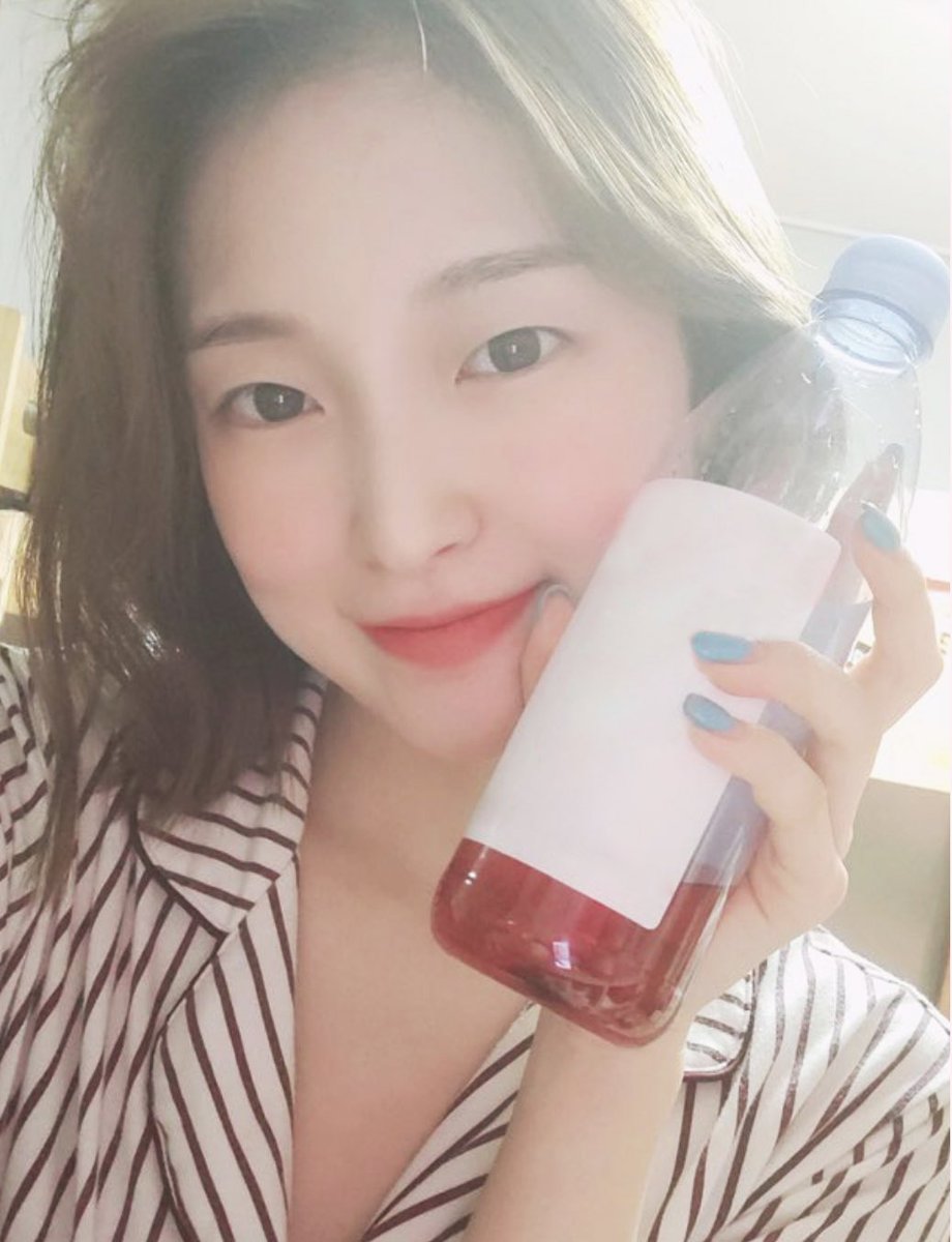 _0618_ARIN_'s tweet photo. 🥰🥰❤️

https://t.co/FfJwHi5R5H
#오마이걸 #아린 https://t.co/Z5KbKh3146