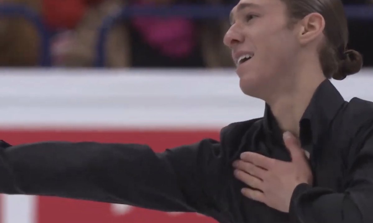 luglio's tweet photo. @jasonbskates this is the amazing program "The Scent of Love"
Love so much !!✨✨✨✨#2017world https://t.co/0J34ycAmn9