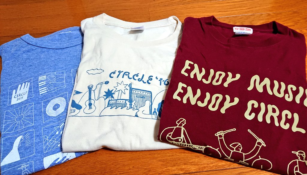 arukodou's tweet photo. 手元にあるCIRCLE'15、16、19Tシャツ。他に18とこれから届く20。
来年は、会場で21を手に入れる。必ず‼️皆さん、来年、逢いましょう。
#EnjoyCIRCLE
#CIRCLE20 
#CIRCLE https://t.co/2ymz2RGmVE