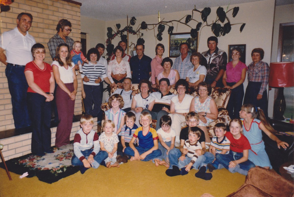 DKirtzinger's tweet photo. @tammyyakemchuk I'm a distant cousin (via Peter &amp; Ahafia Olechow) I'd like to connect if you're up to it. I'm in this photo with your grandma, Katie https://t.co/1nKKaeqouQ