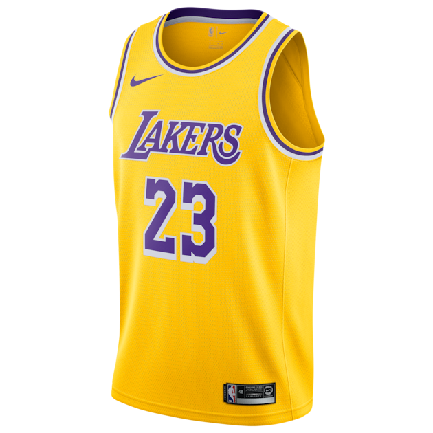 SOLELINKS's tweet image. Ad: NBA x Nike @KingJames Swingman Jersey at $56.24 each + FREE shipping, use code DUNK25

Yellow =&amp;gt; bit.ly/3fU5MPP

Purple =&amp;gt; bit.ly/2LCDfk4

White =&amp;gt; bit.ly/2Zb7mHd