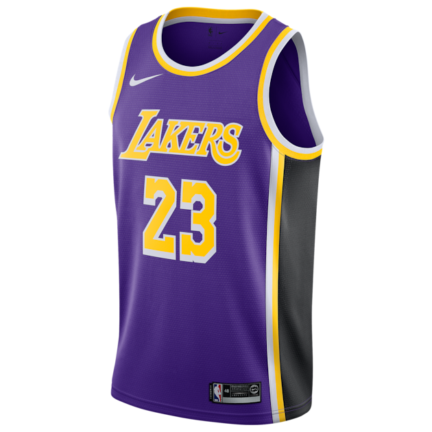 SOLELINKS's tweet image. Ad: NBA x Nike @KingJames Swingman Jersey at $56.24 each + FREE shipping, use code DUNK25

Yellow =&amp;gt; bit.ly/3fU5MPP

Purple =&amp;gt; bit.ly/2LCDfk4

White =&amp;gt; bit.ly/2Zb7mHd