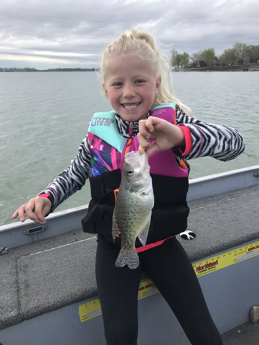 JoelKFGO's tweet photo. Not a bad way to spend a Sunday morning. #790KFGO #LolaSue https://t.co/HlY5AwZkMM