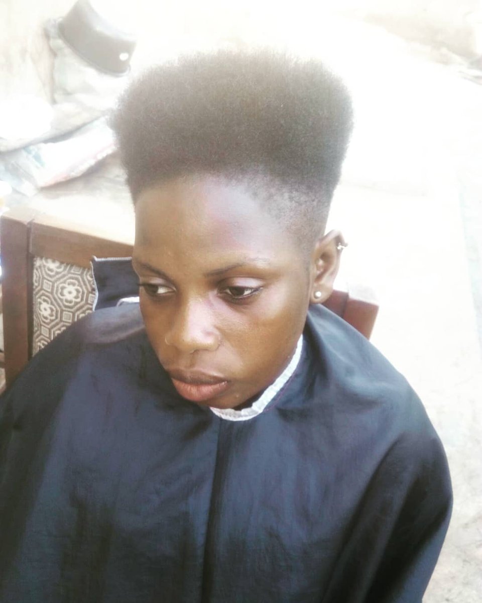 SupremeT_saloon's tweet photo. Happy Sunday people.... #ladyhairstyle #barberlife #BarberShopChronicles #barber #kevingatesvideo #175Africa #KickNanaOut #internationalboysday #kingofboys #sundayvibes #lockdown https://t.co/26QR1zsCSL