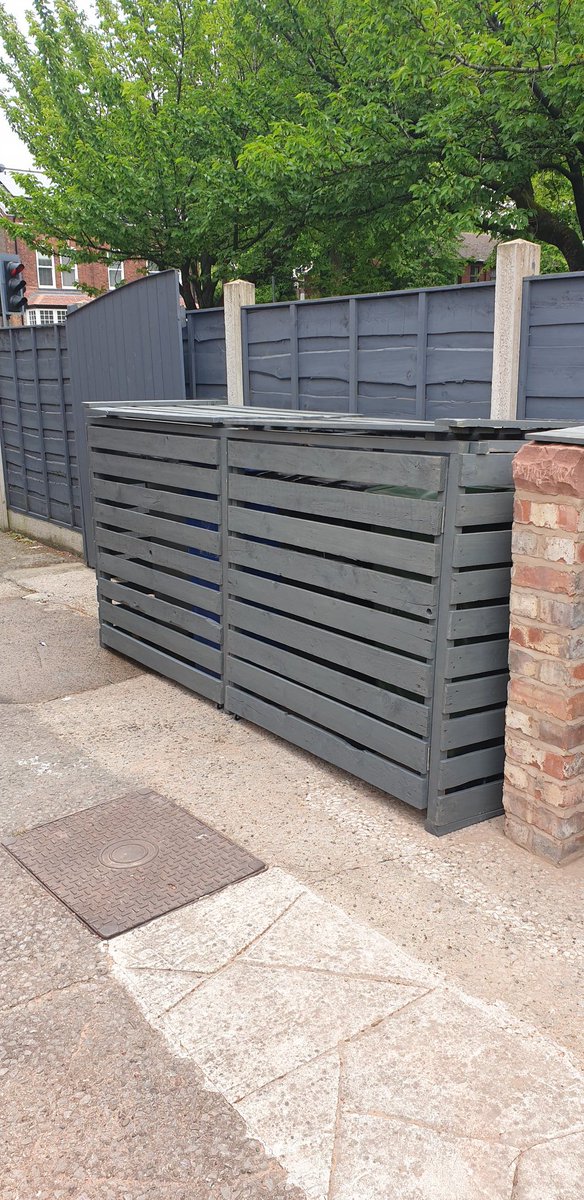 theurbanfitter's tweet photo. Bin storage done and installed by #theurbanfitter #binstorage #bintidy #pallet #palletfurniture #upcycled #upcycledhour https://t.co/YqTz47EWxO