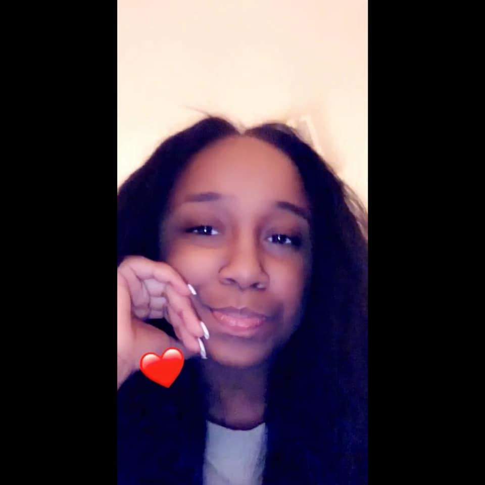 Yoni78916692's tweet photo. Today my eldest child would have been walking across that stage ....i can not express how proud i am of her ...i cant give u a make shift stage but i can shower u with love &amp; praises!!! So proud of you Angel Nichole!!! https://t.co/J8YMSmSUuD