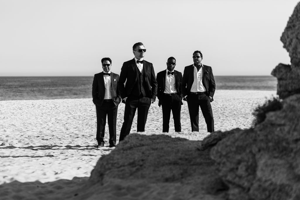 eawedphoto's tweet photo. Killer squad
#groom #groomsmen #beach #bnw #suits #bowtie #PhotoOfTheDay #love #puertovallartaphotographer #loscabosphotographer #sayulitaphotographer #eawedphoto #fearlessphotographers #sanpanchophotographer #wedding #cabosanlucasphotographer
More photos: https://t.co/8gfiBDVeJX https://t.co/d8anZj1VrP