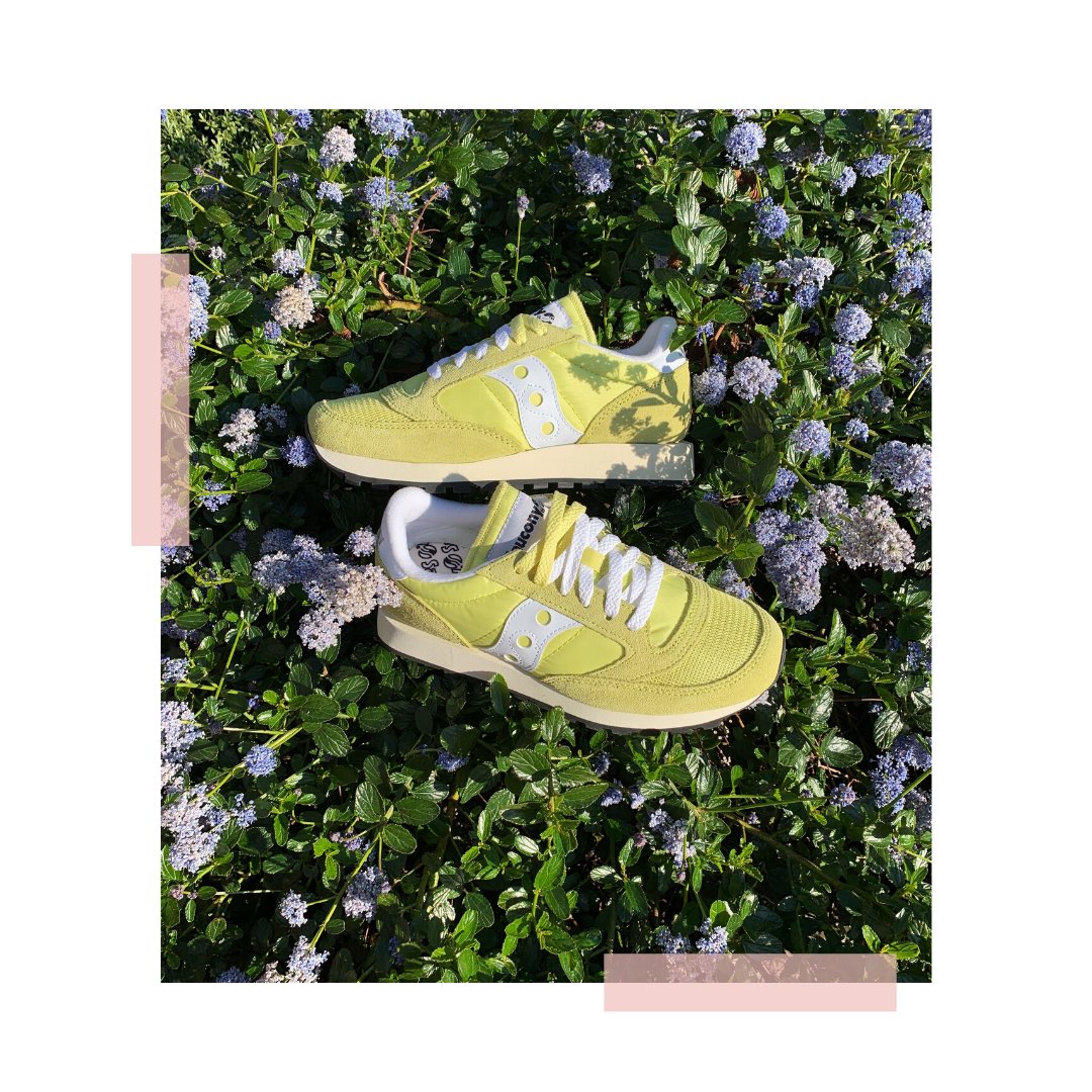 _SecondStore's tweet image. Enjoyed playing around with light, shadows and colour combinations outdoors with this shoot 💛 
It’s hard to beat Saucony when it comes to comfort 💕👟 #sauconyoriginals