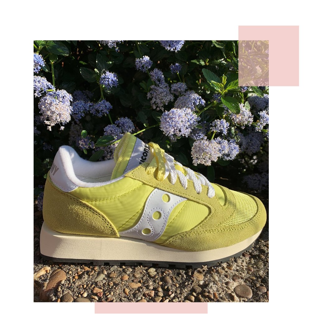 _SecondStore's tweet image. Enjoyed playing around with light, shadows and colour combinations outdoors with this shoot 💛 
It’s hard to beat Saucony when it comes to comfort 💕👟 #sauconyoriginals