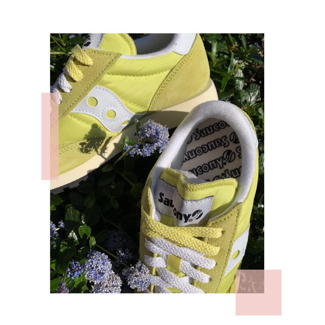 _SecondStore's tweet image. Enjoyed playing around with light, shadows and colour combinations outdoors with this shoot 💛 
It’s hard to beat Saucony when it comes to comfort 💕👟 #sauconyoriginals