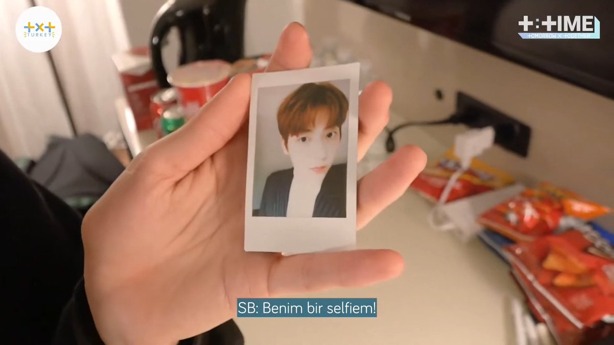 TXT_Turkey's tweet photo. [200517] Sizler için ‘Daily_TXT_09 #SOOBIN’ T:Time’ını çevirdik, iyi seyirler!

💫 https://t.co/MEEdm9HkT8

@TXT_members #TOMORROW_X_TOGETHER #1DayToEternity https://t.co/ytrDcTc0iG