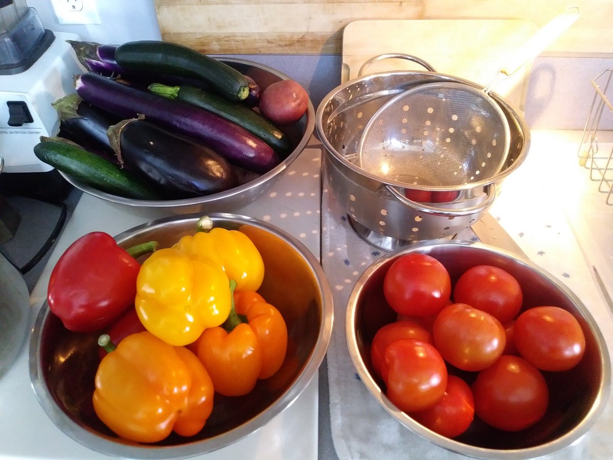 chycho's tweet photo. #Pictures from Our #Cooking Live Stream, Making #Persian #Eggplant #Stew, #Khoresh #Bademjan
#food #Iran #Iranian
Full set of pics on our Patreon post: https://t.co/eY7gfLc5i9 https://t.co/yxDIbezimZ