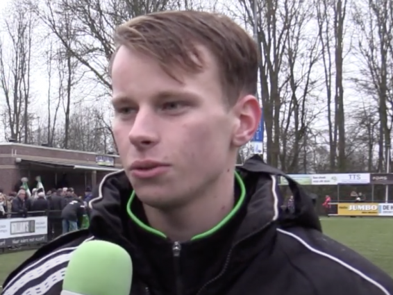 Dylan van der Stoel gaf volgens Dronten aan ook aankomend seizoen daar te spelen, maar een gesprek bij <a href="/DVS33NL/">DVS'33 Ermelo</a> Ermelo gooide roet in het eten... ermelo.allesvan.nl/nieuws/detail/…