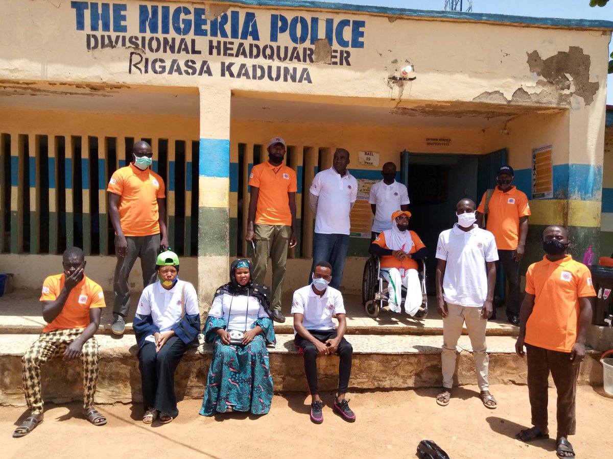 eCAPHNG's tweet photo. Rigasa youth in action: Thanks @UNFPANigeria @ullamuller @KorieUNFPA @UnfpaK @MariamaDarboe18 4 empowering us with knowledge and resources to safe our communities 4rM #COVID19Nigeria &amp; GBV
@riseupforgirls  @streetchilduk  @officialsdgkd @elrufai @HafsatMohBaba  @KDHSSD @KAYCDEV https://t.co/mQSZfjZ3eo