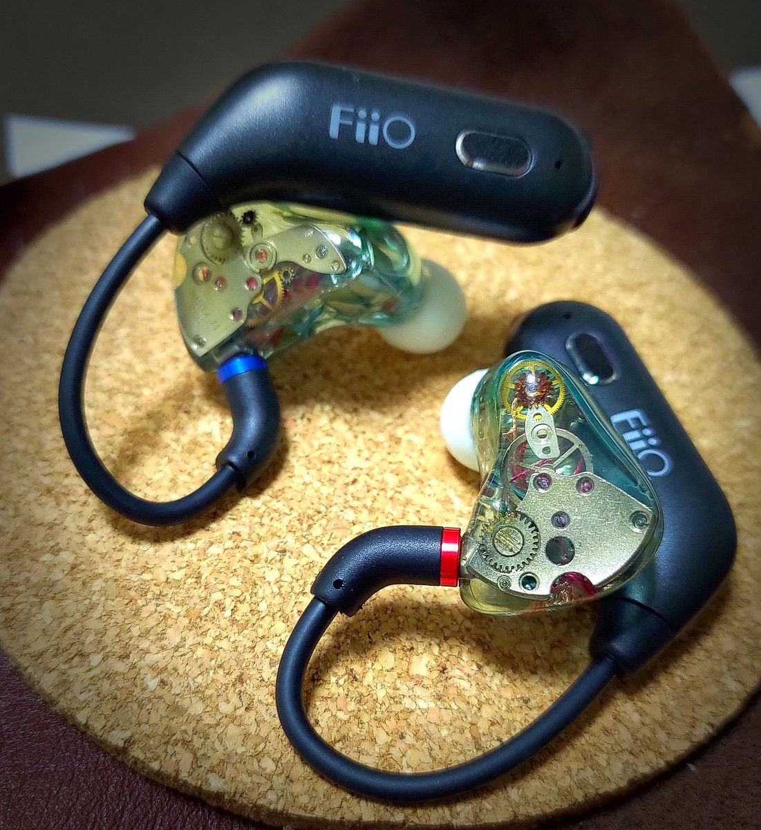 yumenosora333's tweet photo. FiiO UTWS1 購入。ちょっと感動したのでコレから感想書きます。
#fiio #UTWS1 https://t.co/ZQMjPh5omb