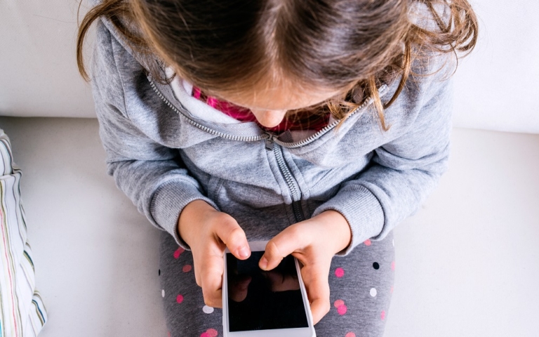 El rap del civismo digital, el gato de #Scratch y las contraseñas seguras, relatos familiares sobre #ciberseguridad... ¡y mucho más! en este recopilatorio de actividades #ConcienciaDigitalCRIF 👇
internetsegura.cat/definicio-proj…
