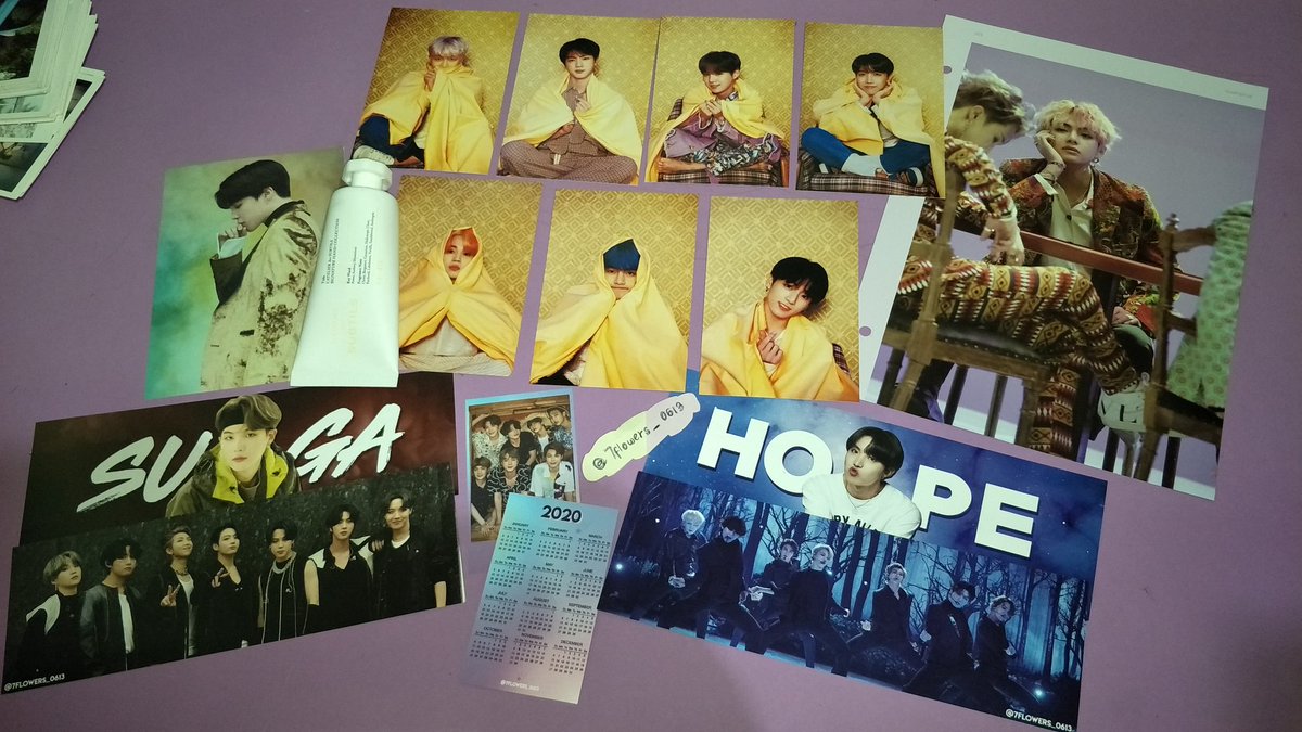 🌸Ramadhan_7 Giveaways🌸

• BTS memories of 2018 official photo
   sheet Taehyung
• Vt x Bts Hand cream (poudre) with
   postcard JIMIN
• Mots_persona unofficial postcard Ot7
• PC Calendar 
• Mini handbanner SoPe 

Rules~ Just❤&amp; RT>1 Winner

Ends Malam Raya💜 #btsgiveaways