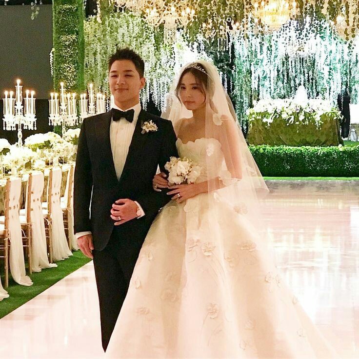 OnlyBo_BigBang's tweet photo. Chúc anh hạnh phúc viên mãn một đời gấm hoa. 
#DarlingTaeyangDay
#나의빛_나의태양_생일축하해 https://t.co/UNDqcSwUL6