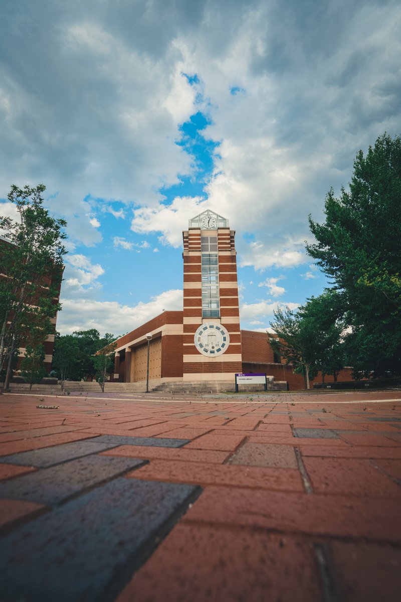 JoanAvilez's tweet photo. Some ECU views! Love my alma mater. Can't Wait to get these printed and hanging on my wall insta📸: Joan.Avilez https://t.co/frpgC5rm6e