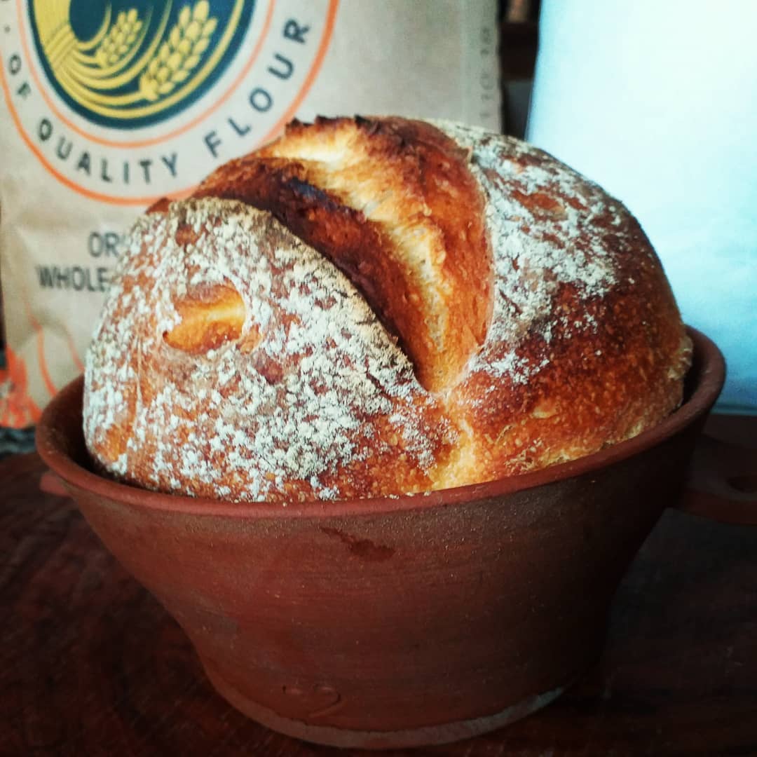 Ivycottagebaker's tweet photo. Used one of my #handmade #breadpots from Vicky Ware https://t.co/0BhZhbjNum for a cob type #sourdough #realbread with @ShiptonMill #flour #pottery great collaboration between two crafts. Check out her online shop #microbakery #cumbria #bakersgettingitdone #breadmaking https://t.co/oF70ZX3jyX