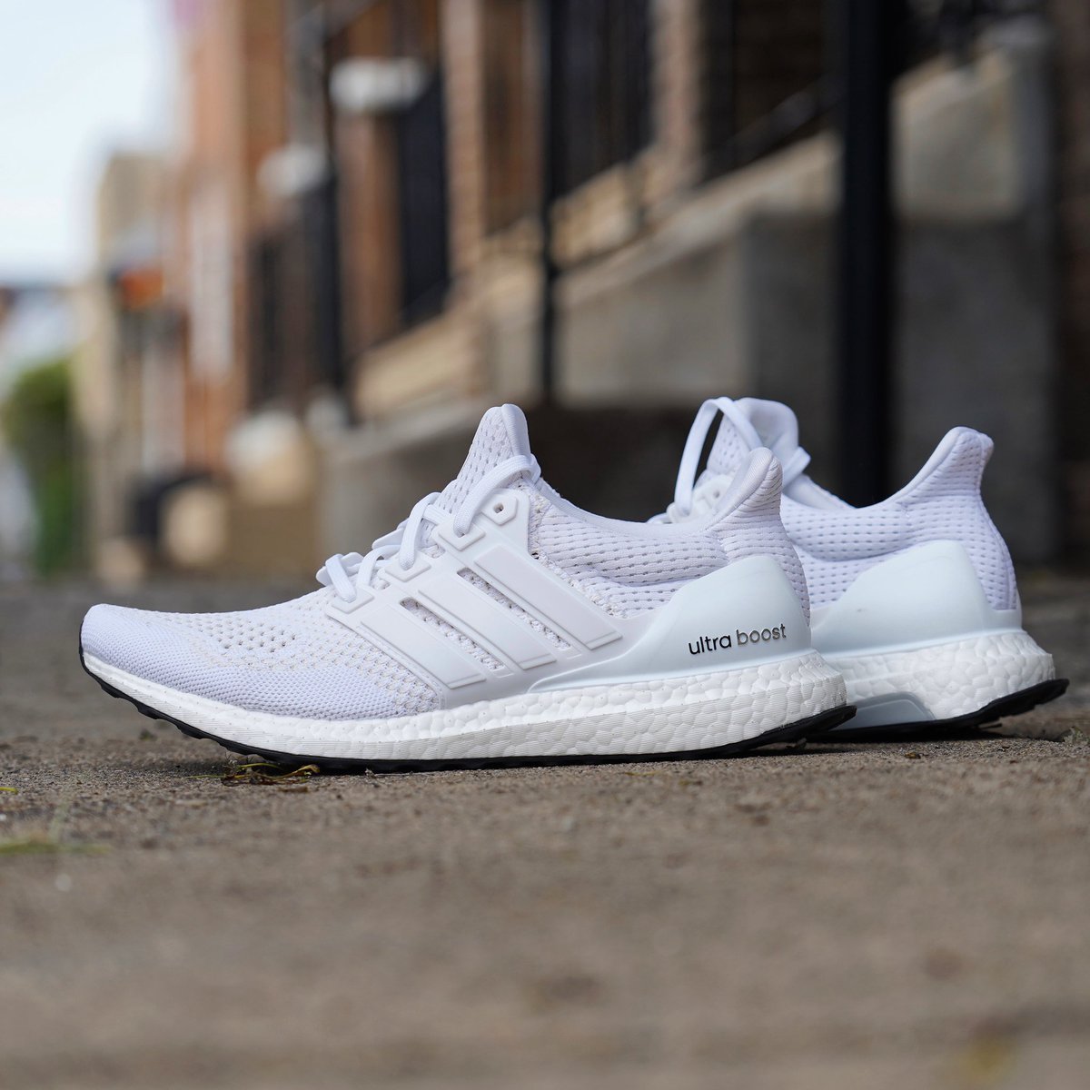 ub 1.0 white