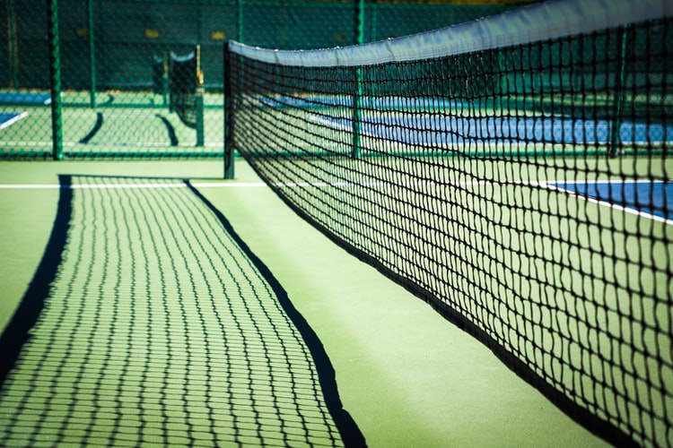 Tennis_Ireland's tweet photo. News: Update to Guidance for over 70s
https://t.co/zbBWNxOAew

We look forward to welcoming more members back to tennis from tomorrow! 
#ReturnToPlay #PlaySafeStaySafe #HoldFirm🌈 #InThisTogether https://t.co/RnYj5okmqt