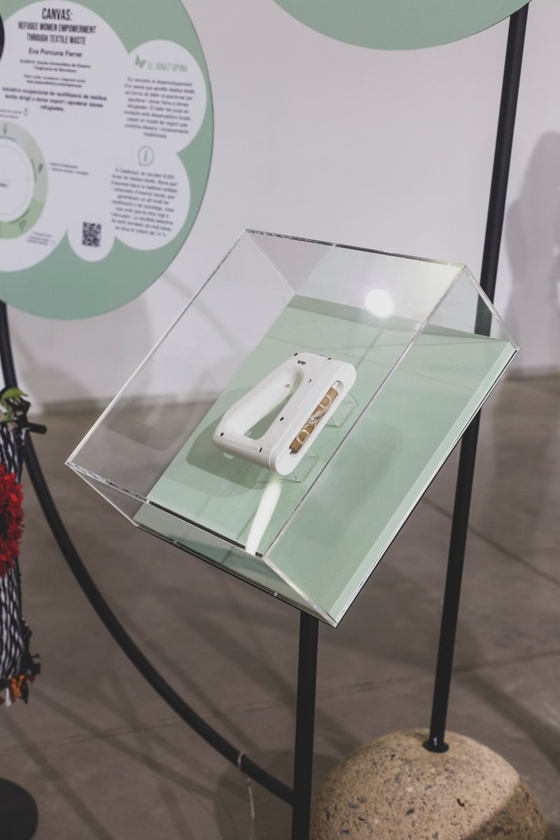 ♻️ Celebrem el #DiaMundialdelReciclatge rememorant l'exposició Premi Catalunya d'Ecodisseny, que mostrava els projectes premiats i mencionats al guardó convocat per <a href="/territoricat/">Territori</a>, que reconeix el disseny que afavoreix un model de consum més sostenible. 👉🏼 bit.ly/2X2Muz7