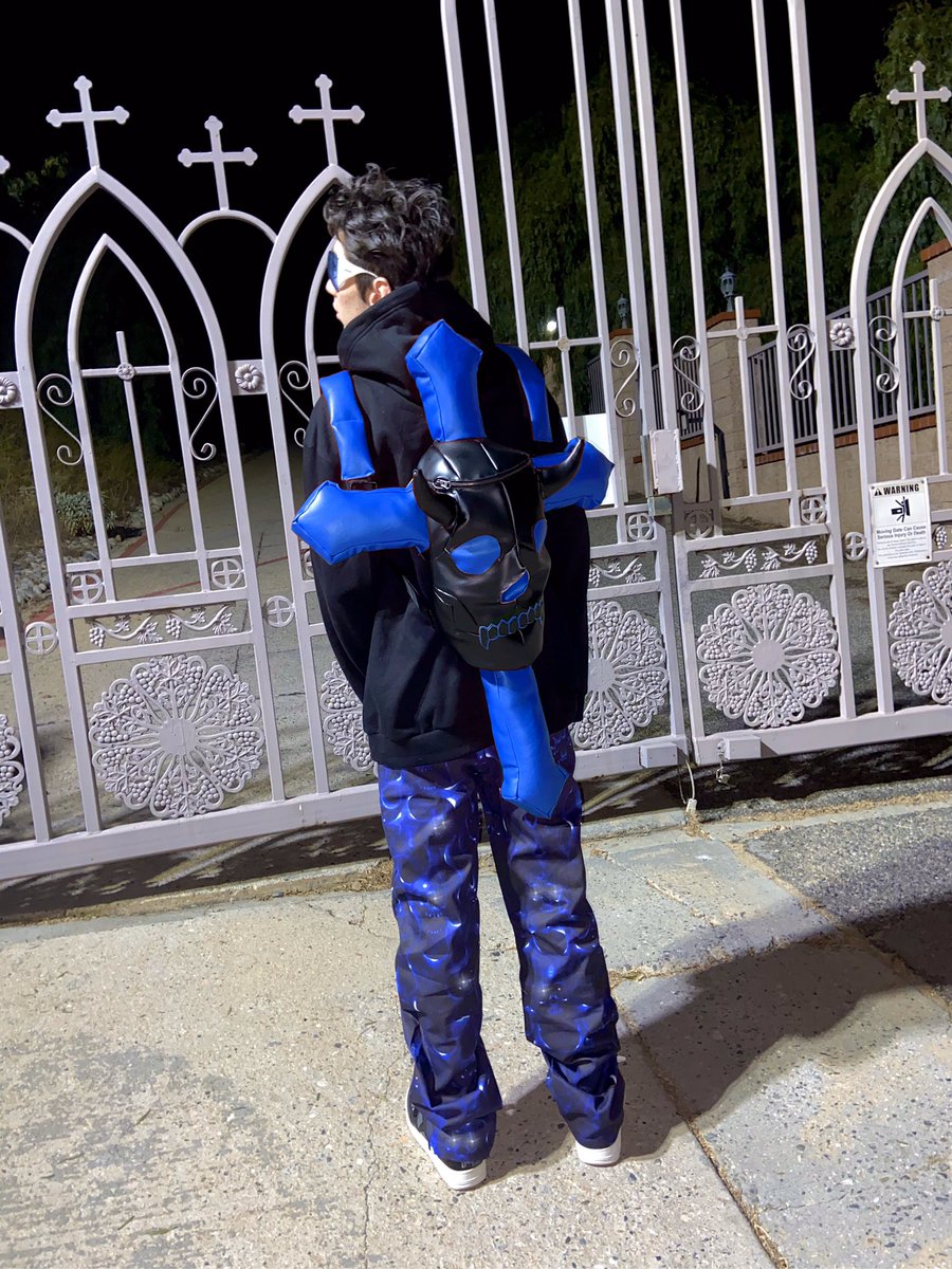 I feel like Paris Hilton with these glasses