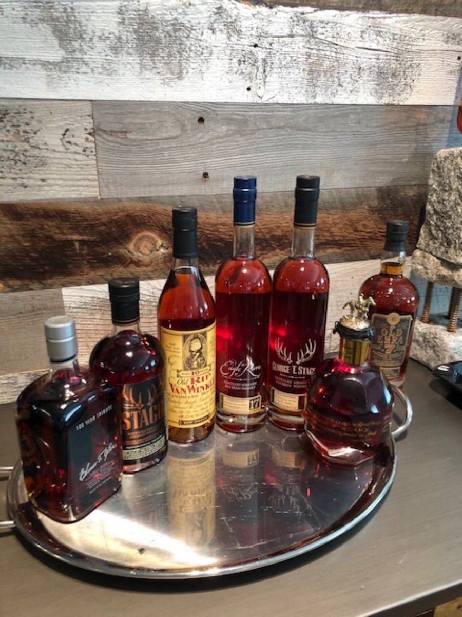 stevejpga's tweet photo. Back 9 beverage decision? https://t.co/RMEsssGpO4