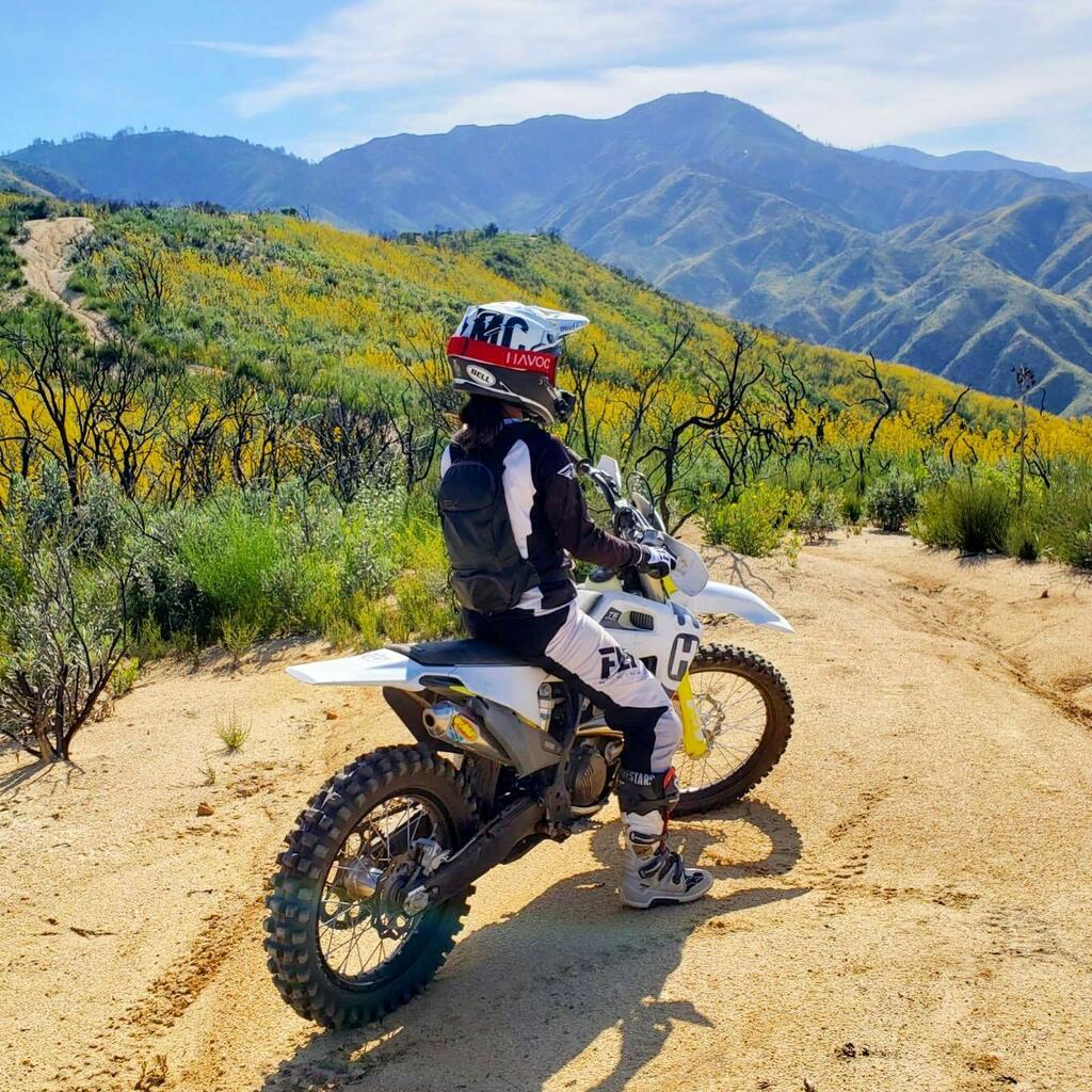 girl_andherbik's tweet photo. INCREDIBLY FUN DAY YESTERDAY!
I asked @vroomvroomdana for a dirt bike birthday adventure like the old days... and of course as always, it turned into a complete shit show πππ Iβll release the video sometime next week
.
#aghb #enduro #moto https://t.co/lIKiWV9Zlx https://t.co/666teMXdnv