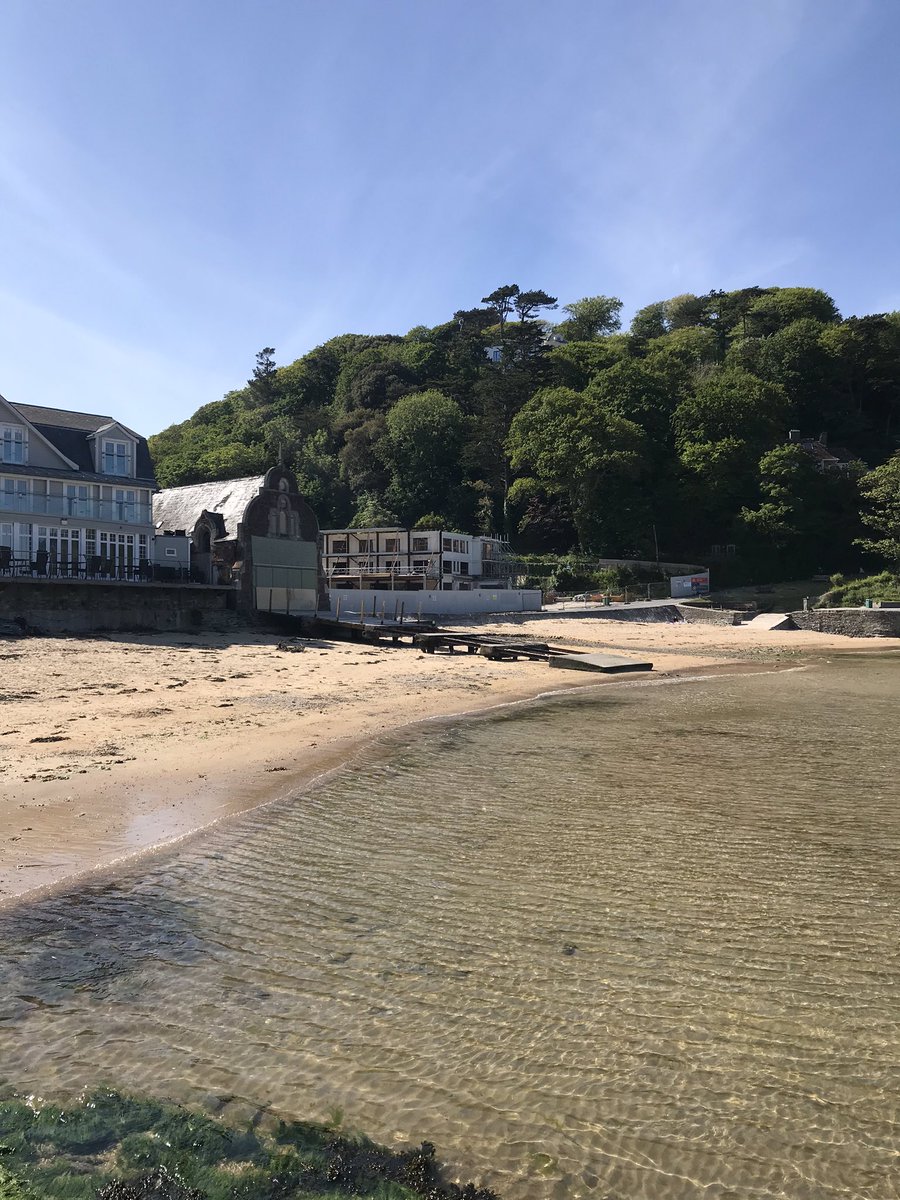 Today’s empty beach! Really surreal  and special to be able to experience one of my favourite beaches this way but also strange and sad it’s not bustling at this time of year with a few tourists! <a href="/SouthSandsHotel/">South Sands Hotel</a> #southsands #salcombe #devon