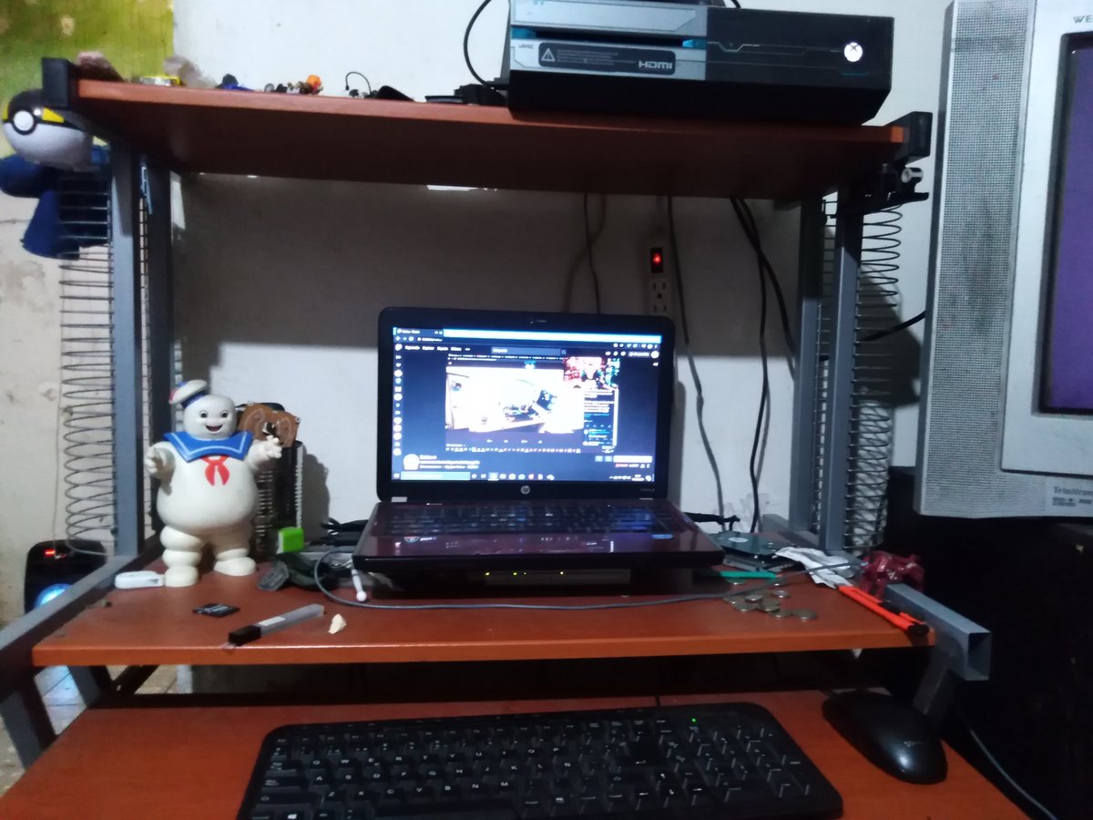 MarlonA98270833's tweet photo. #RubiusSetup aqui juego agustisimo minecraft, lol y jugar con la xbox OwO https://t.co/eirXTwTQo7