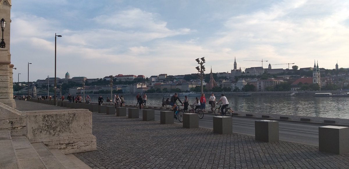 AdamBODOR1's tweet photo. Next step after the pop-up cycle lanes - Danube river bank in Budapest is open for people! Cities for people - This should be the real function of this prime public space  permanetly! https://t.co/9kWmzWQMRh