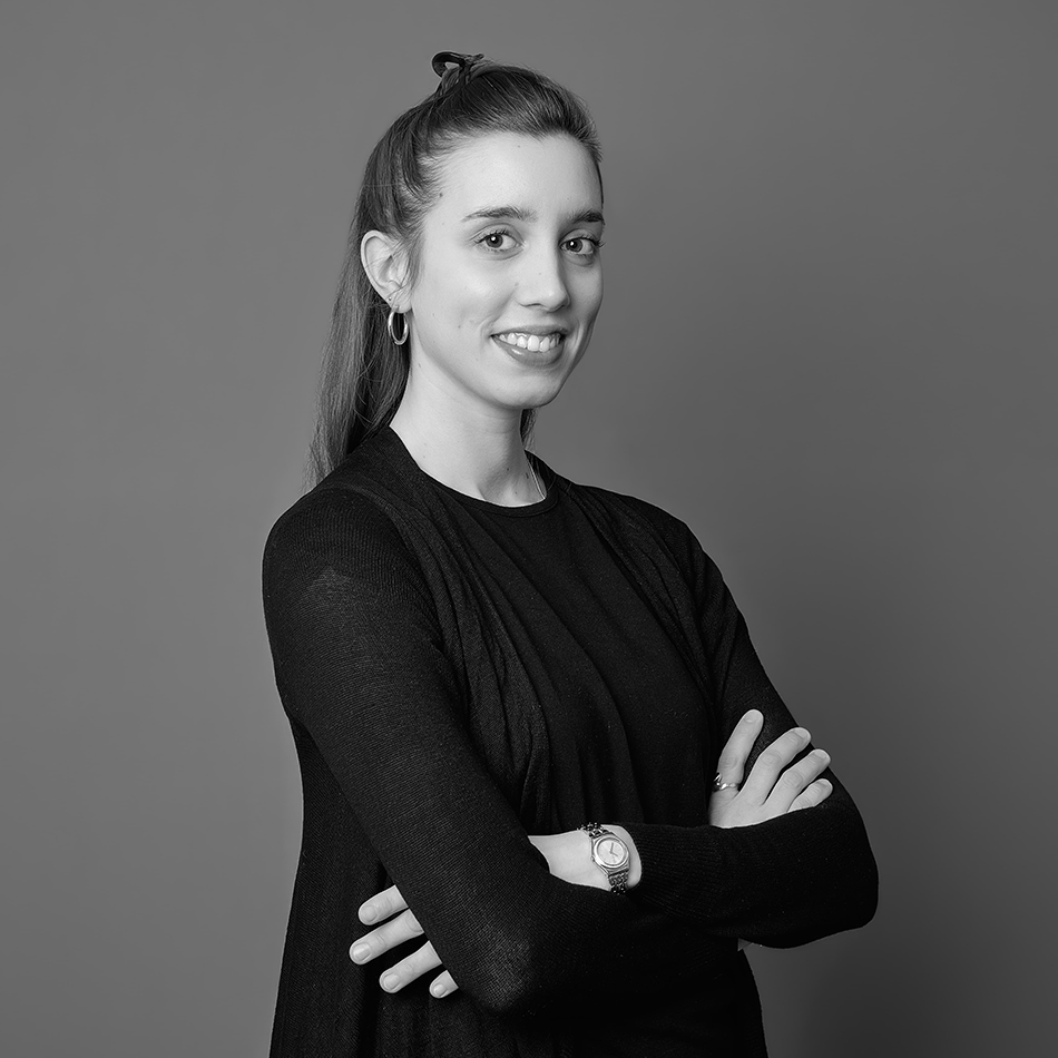 SHC_Paris's tweet photo. 🤩 Découvrez Mathilde et sa superbe énergie ! Gouvernante générale SHC, elle officie avec douceur et précision avec ses équipes ! 🤗

⭐️ Pour découvrir son portrait façon “ELLE” : https://t.co/OFqSahQke4 https://t.co/4PbZdGlrCl