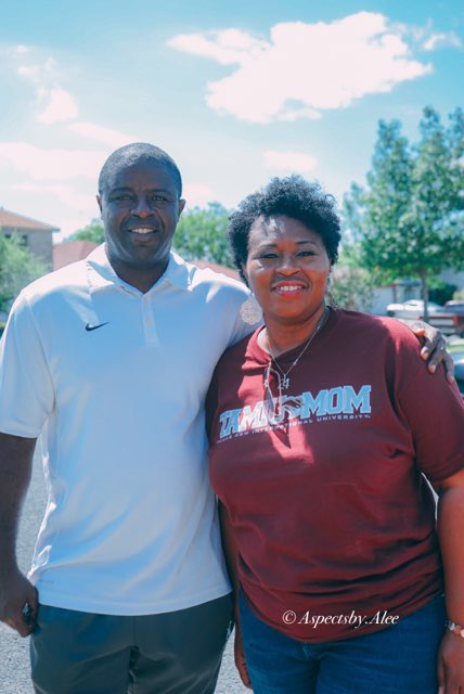 CoachSideline's tweet image. Rival schools but Family over everything. #williams #firstcousins