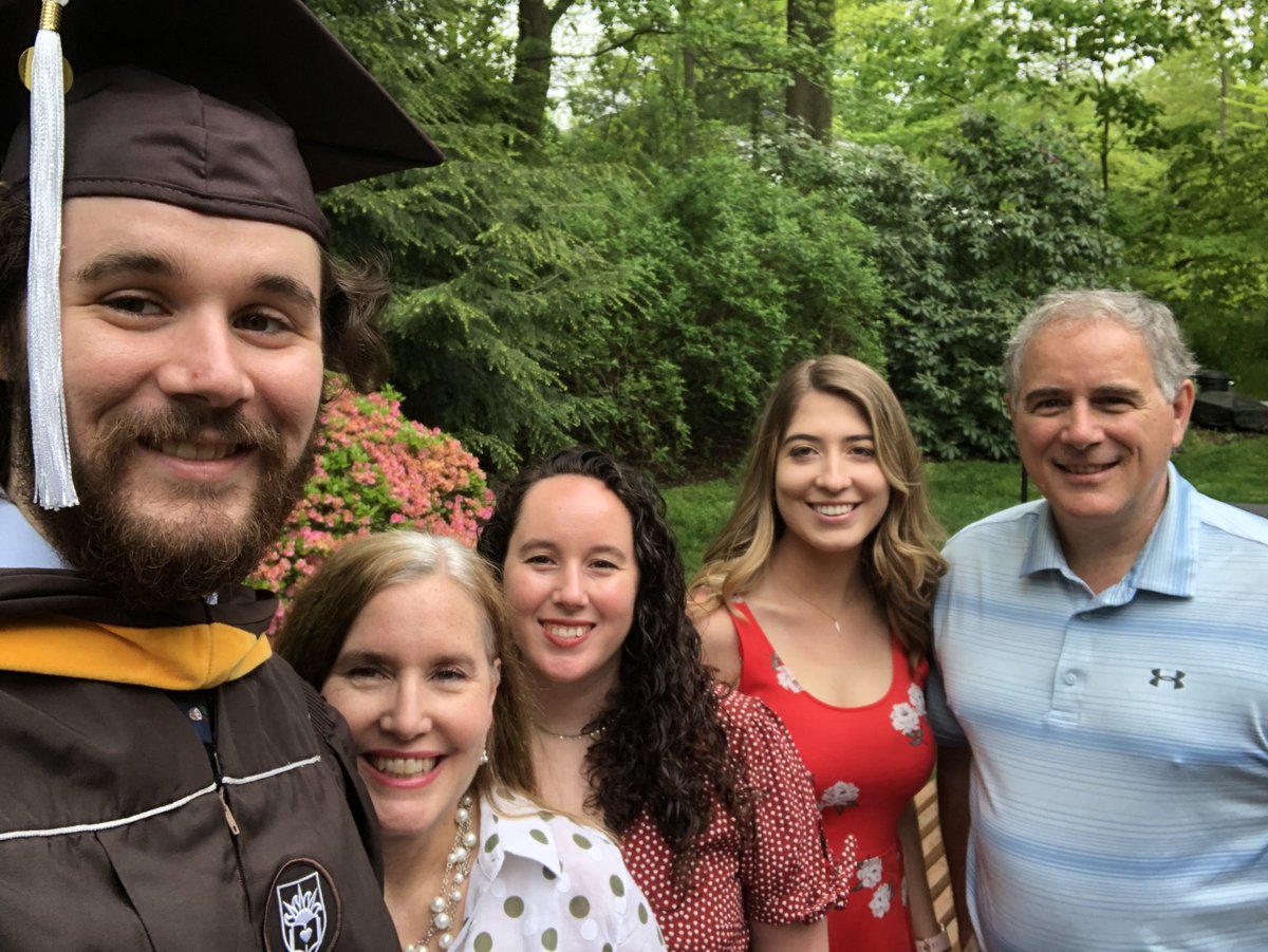 itsAmandatory's tweet photo. Congrats, Eric!! #lehighgrad https://t.co/SKAPi3yEpO
