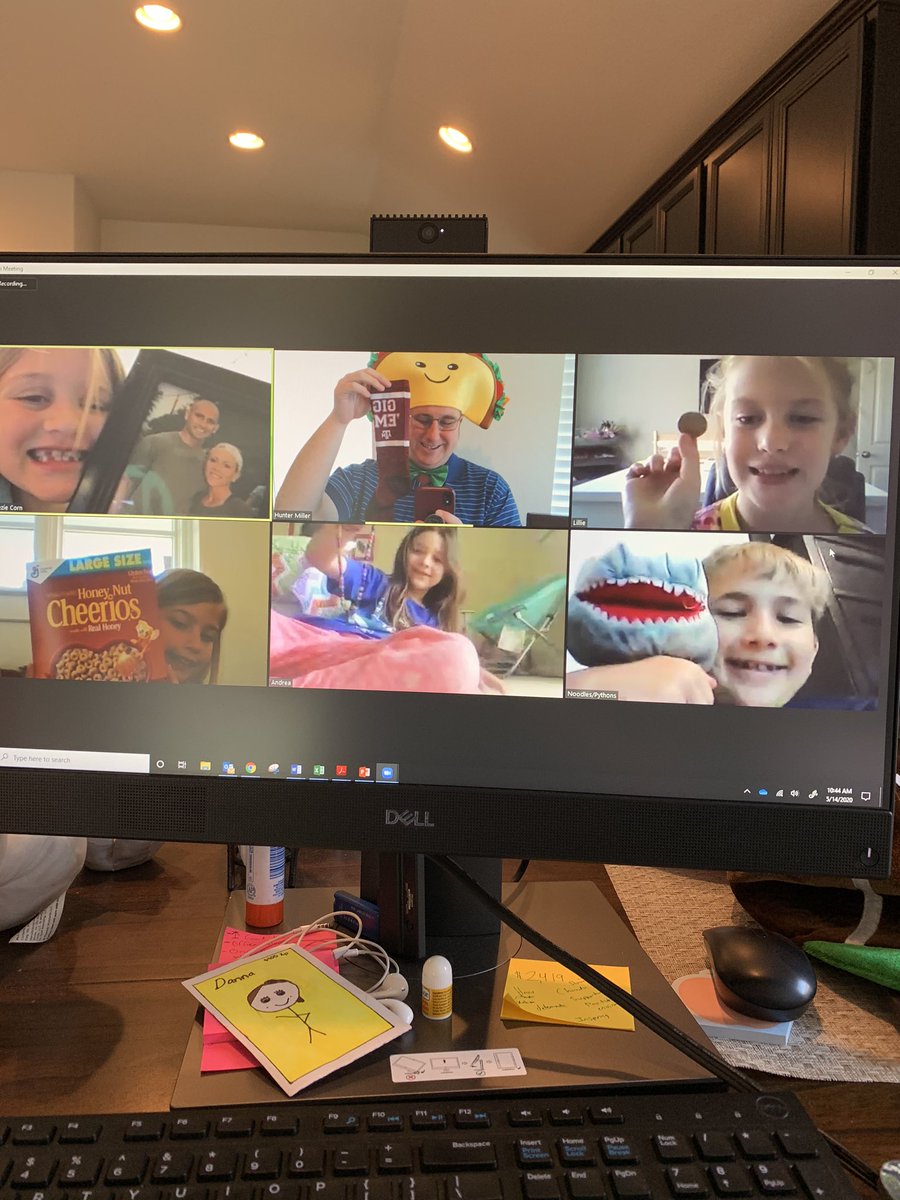 MillerSciSpdway's tweet photo. Last week we LOVED going on scavenger hunts around our houses! We all held up our favorite item that we collected at the end! #TallyBEST #KISDBEST #VirtualKISD https://t.co/tziI5yxnD8