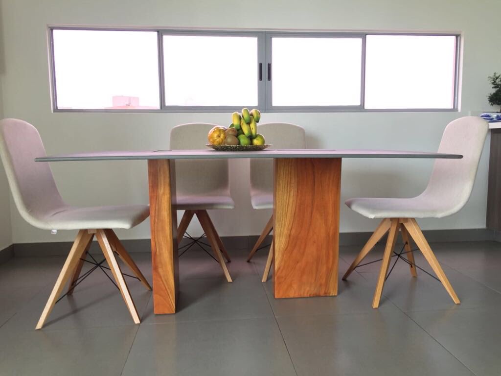 BietonCo's tweet photo. Decora tu comedor con la Mesa Yuzen, un producto que mezcla el concreto con la madera de una forma especial. Completa tu espacio con otros productos de nuestro portafolio: Butaco Infinito y materas Hexa
Visítanos: https://t.co/Ve2qxJIdcz 
#concrete #diseñodeinteriores #estilo https://t.co/IQc6Ga7Cnh