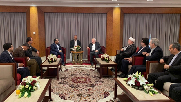 19)Dec 24, 2019—Muscat, Oman @JZarif meets with Houthi spokesman Mohamed Abdel Salam.Another image shows a Houthi rally in Yemen with posters of Iranian regime founder Ruhollah Khomeini (L) & current Supreme Leader Ali Khamenei (R).